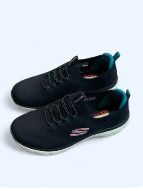 Skechers Wide Fit Navy Slip-On Shoes Women's Size: 8